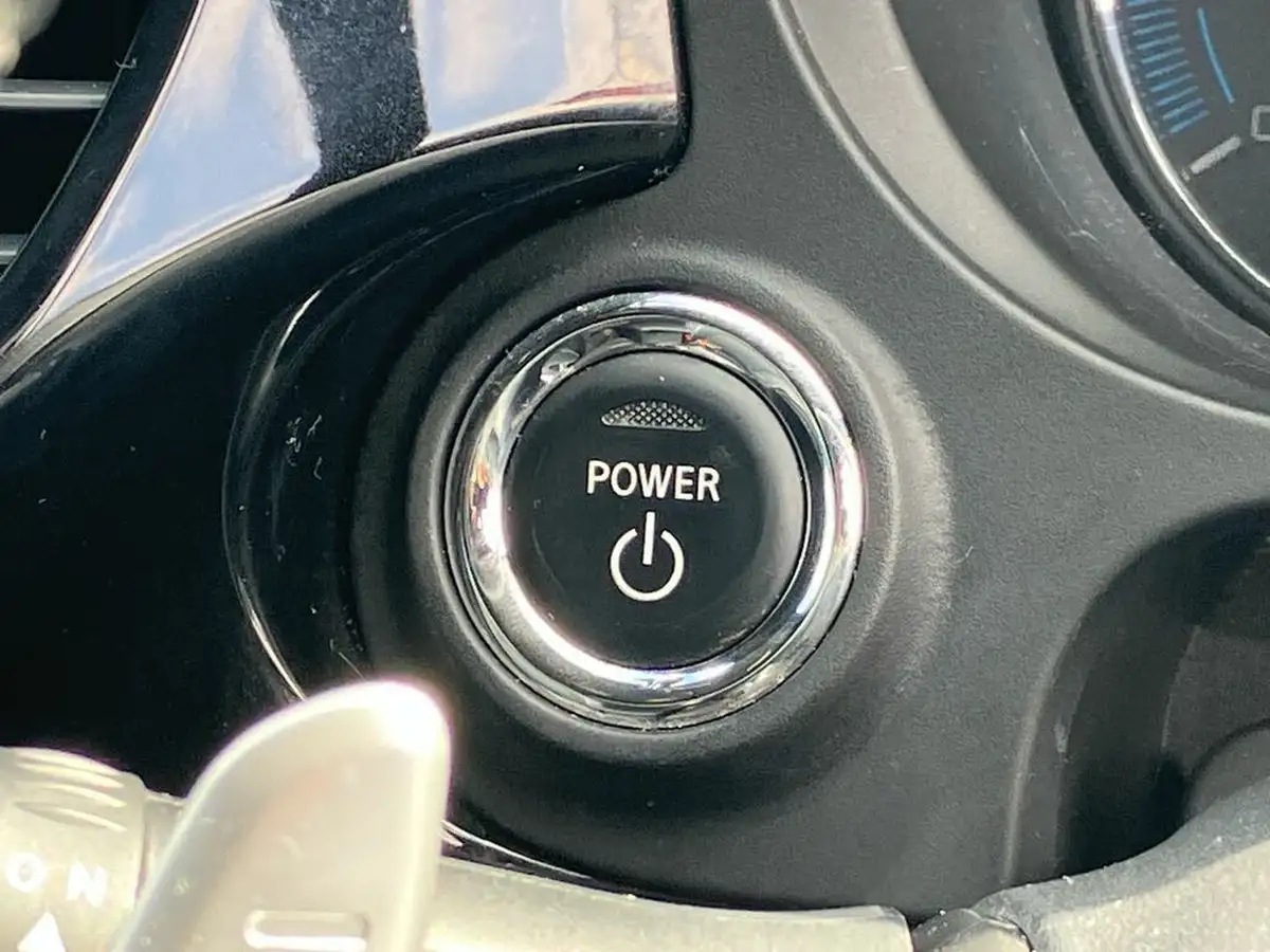 2020-mitsubishi-outlander-24-exceed-phev-big-46