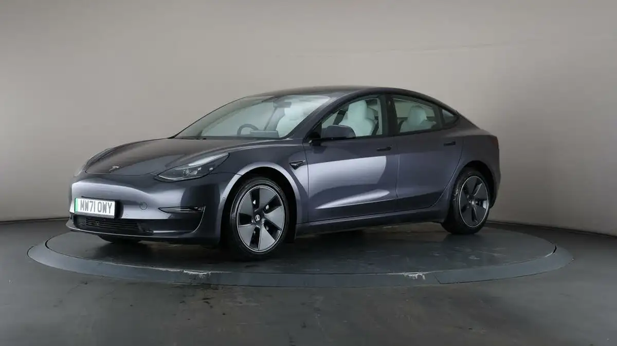 2021-tesla-model-3-e-long-range-awd-big-34
