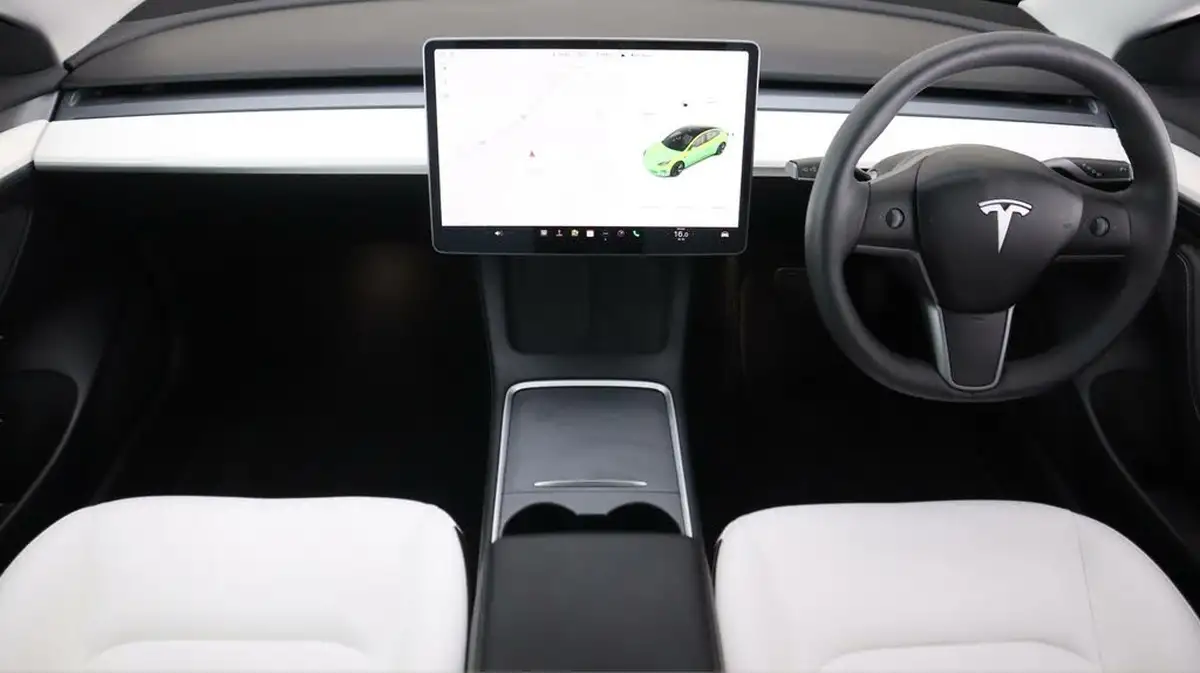 2021-tesla-model-3-e-long-range-awd-big-13