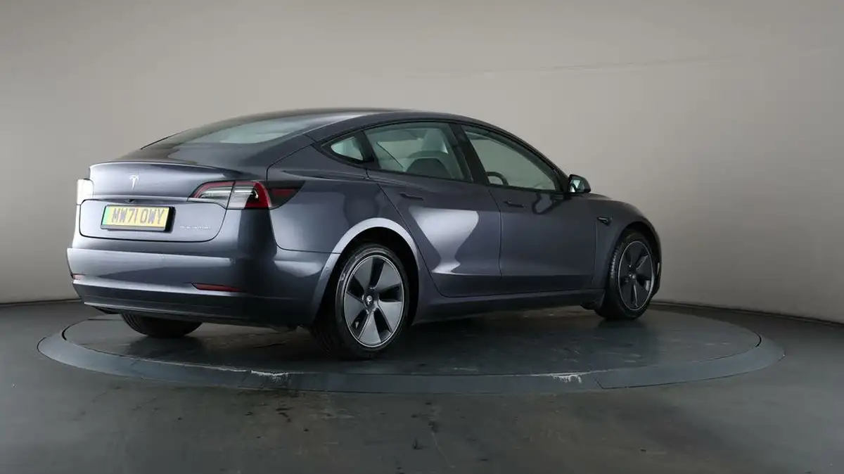 2021-tesla-model-3-e-long-range-awd-big-58
