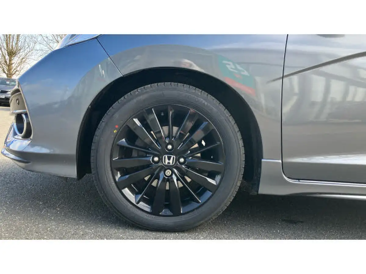 2019-honda-jazz-15-i-vtec-sport-big-8