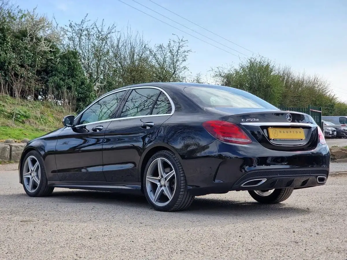 2016-mercedes-benz-c-class-21d-c250d-amg-line-204ps-premiumss-saloon-4d-auto-big-3
