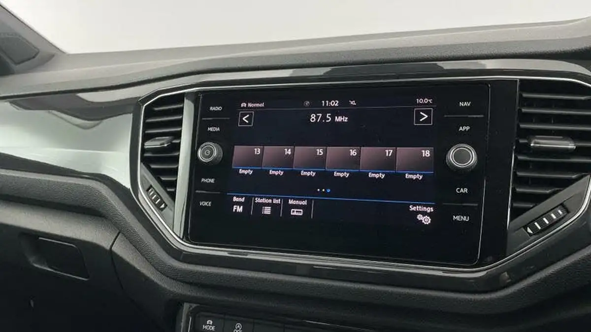 2018-volkswagen-t-roc-15-tsi-sel-ss-big-13