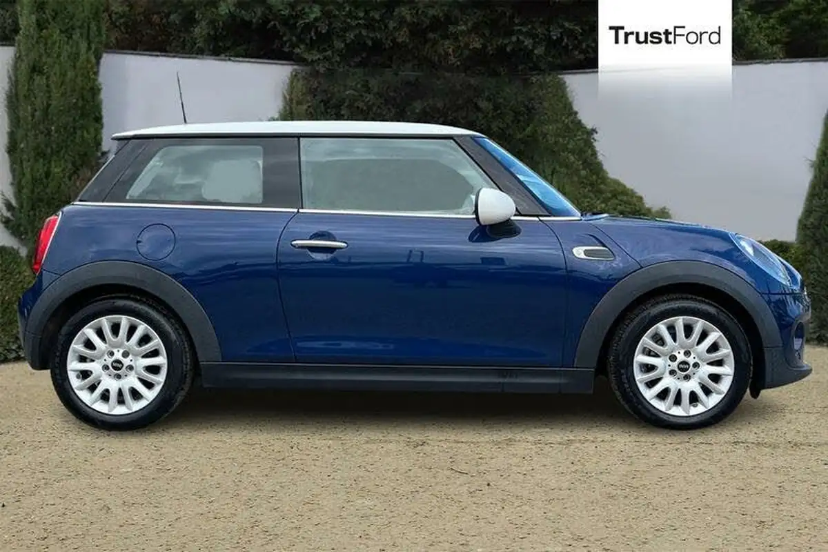 2015-mini-cooper-15td-cooper-d-114bhp-3d-big-2