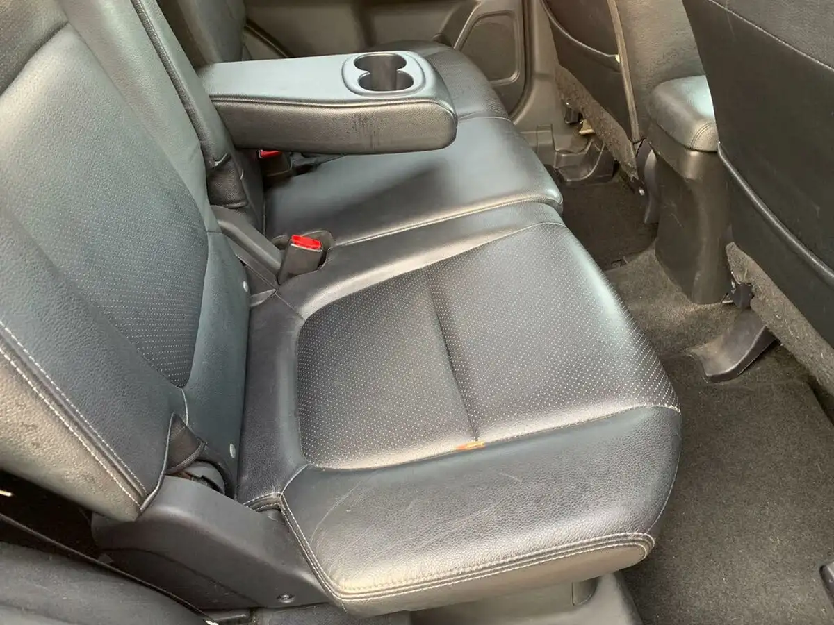 2014-mitsubishi-outlander-22di-d-gx4-big-12