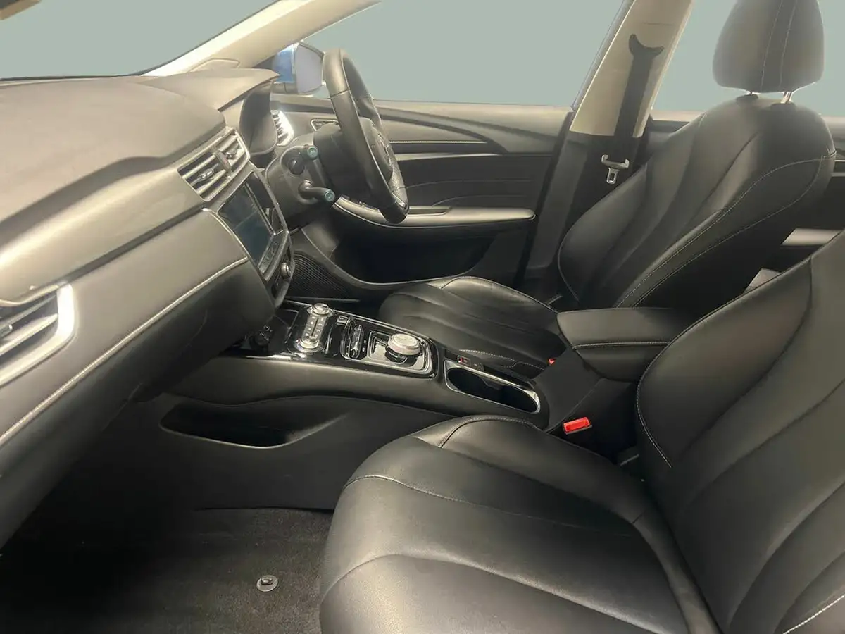 2022-mg-mg5-e-exclusive-ev-long-range-big-1