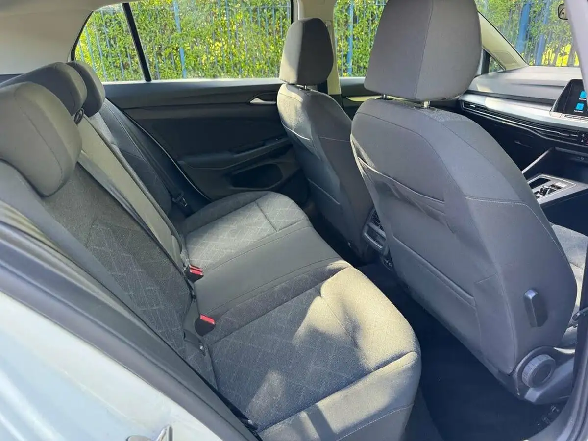 2021-volkswagen-golf-15-etsi-life-150ps-hatchback-big-17