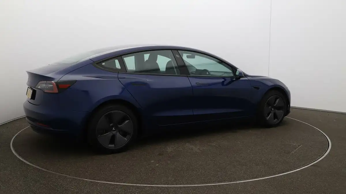 2021-tesla-model-3-e-standard-plus-big-42