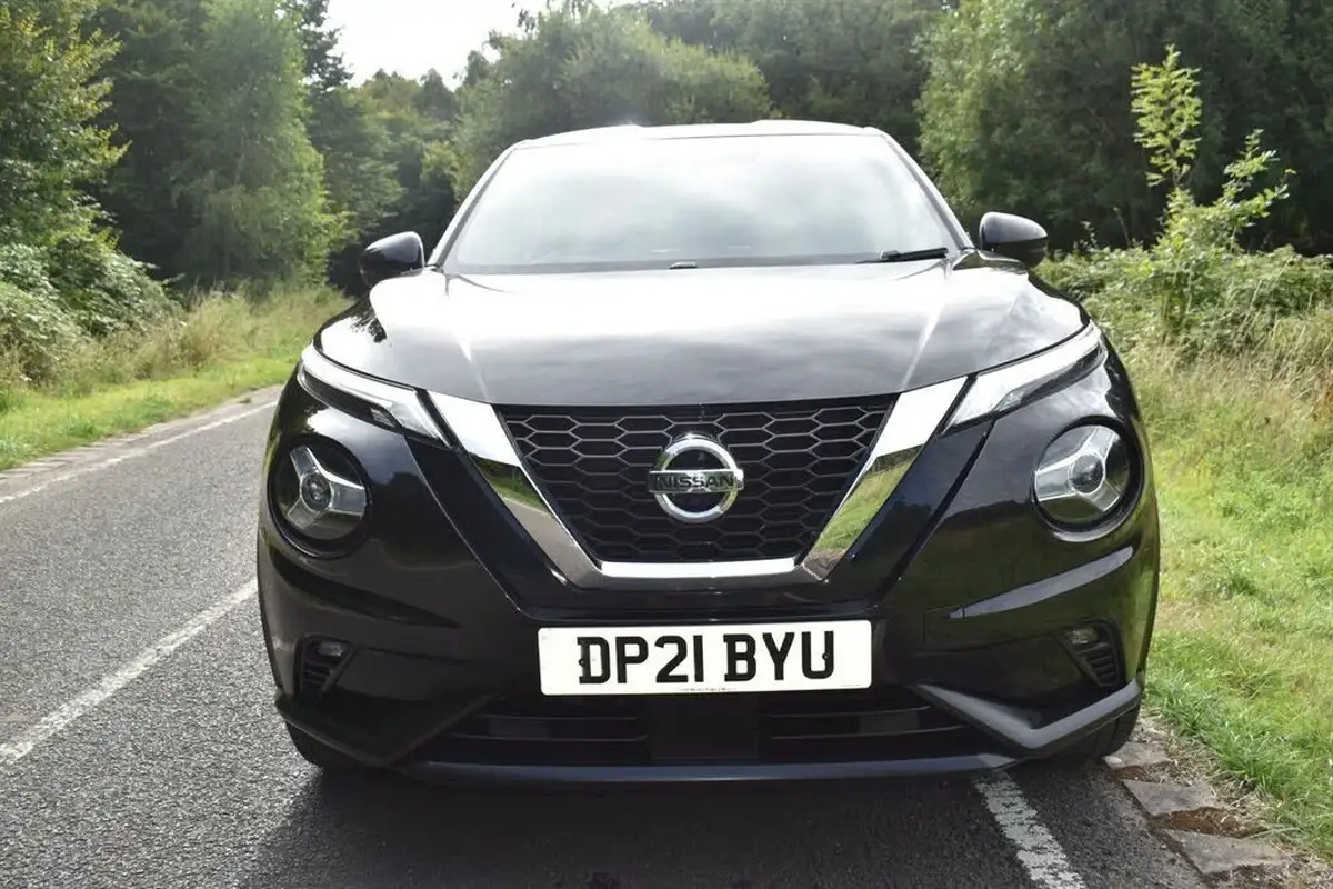 2021-nissan-juke-10-dig-t-tekna-dct-big-2
