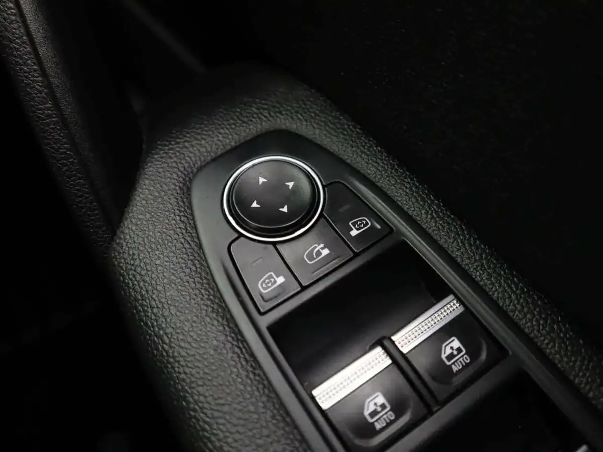 2024-renault-captur-16-techno-145ps-full-big-31
