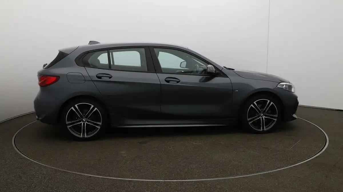 2020-bmw-1-series-20td-118d-m-sport-big-8