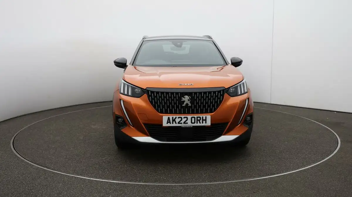 2022-peugeot-2008-suv-12-puretech-gt-big-35
