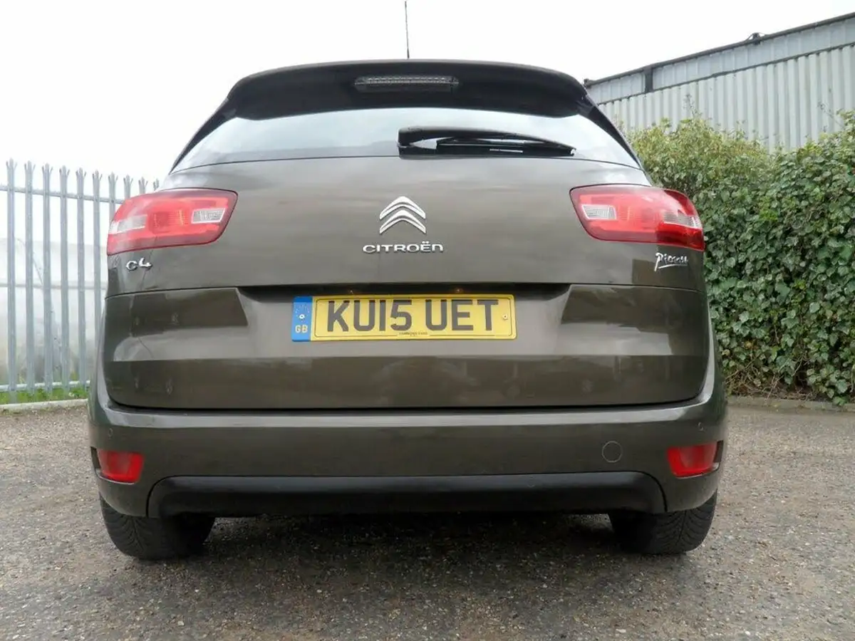 2015-citroen-c4-picasso-16e-hdi-vtr-115ps-big-31