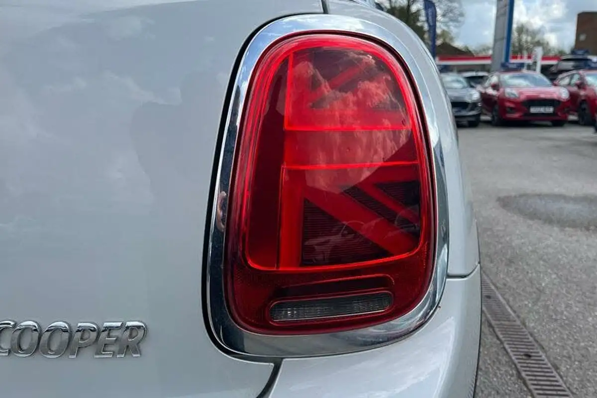 2018-mini-cooper-15-cooper-series-ii-ss-hatchback-5d-big-24