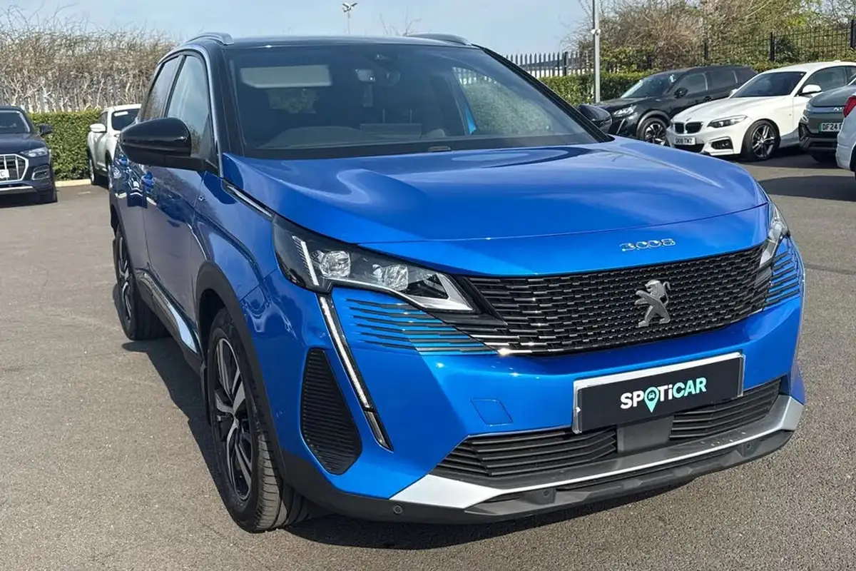 2021-peugeot-3008-suv-12-puretech-gt-big-8