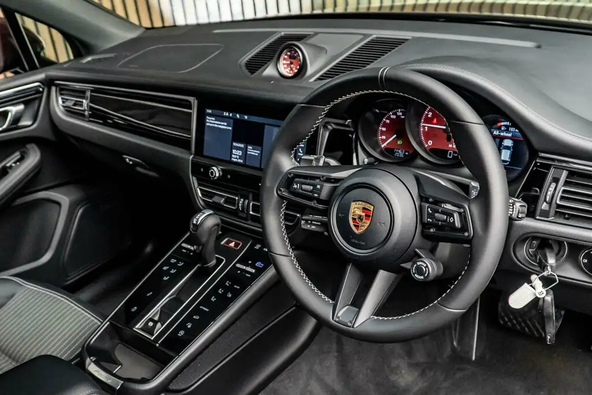 2024-porsche-macan-20-t-big-22