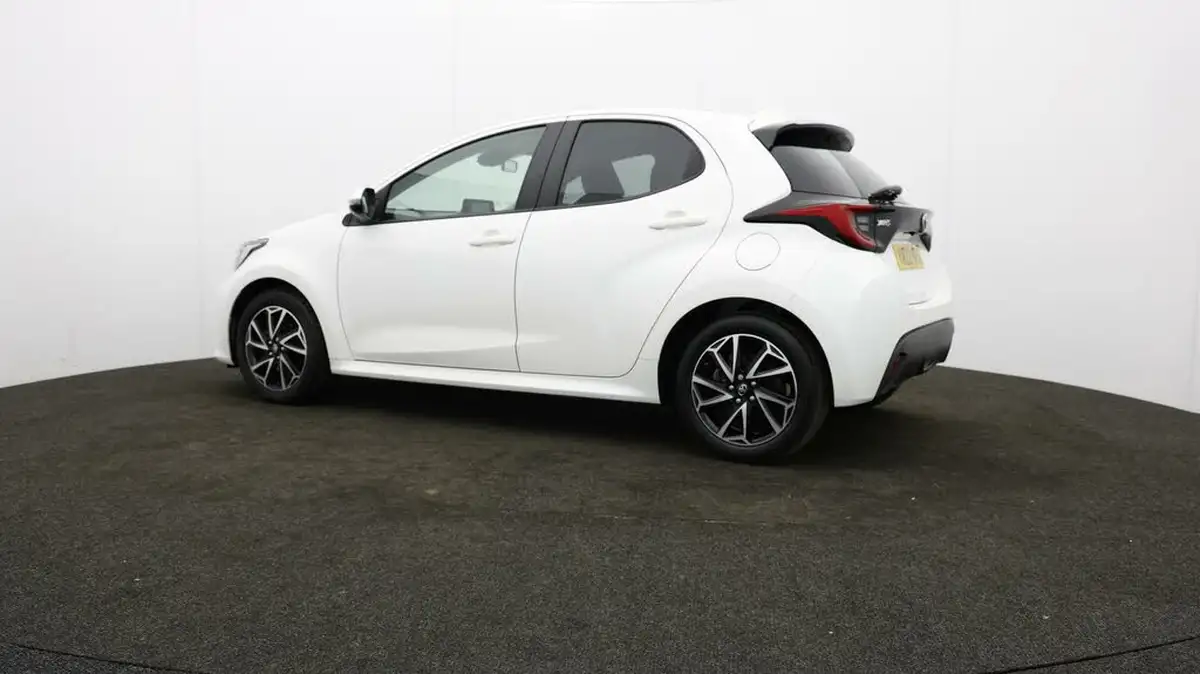 2022-toyota-yaris-15-vvt-i-design-big-65