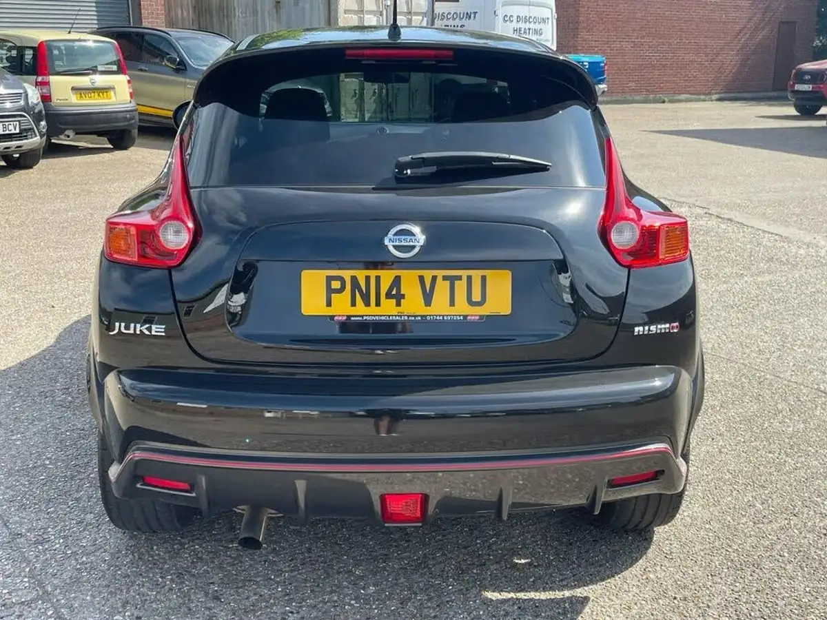 2014-nissan-juke-16-nismo-big-18