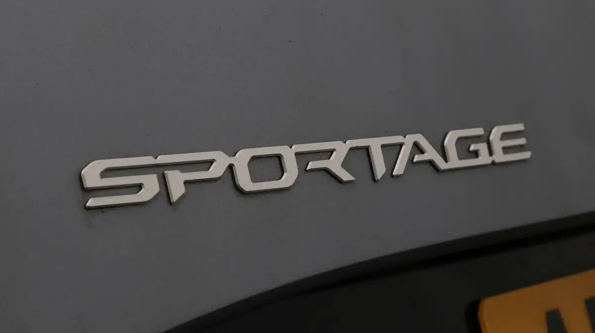 2024-kia-sportage-16-t-gdi-gt-line-226bhp-hev-auto-big-20