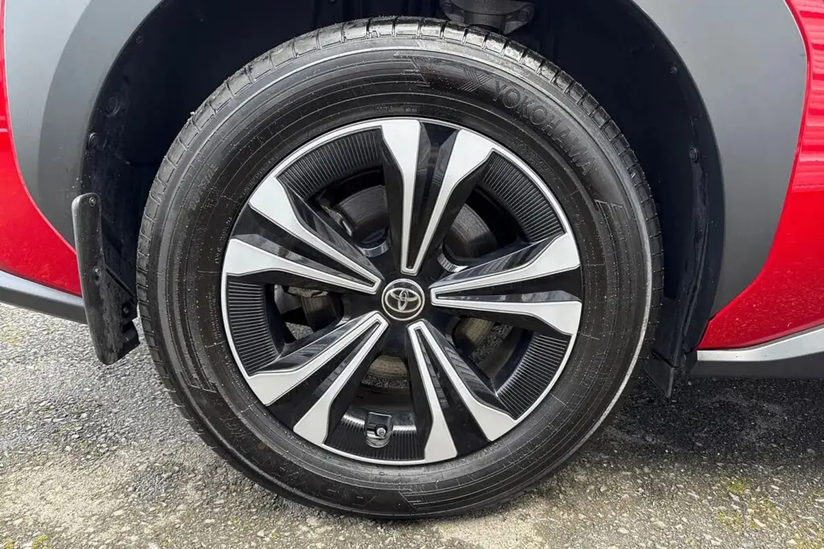 2023-toyota-bz4x-e-motion-201bhp-11kw-obc-big-11