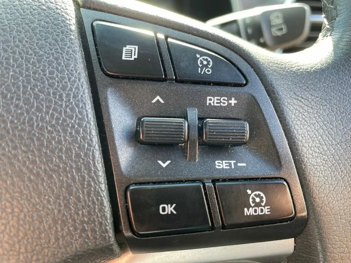 2020-hyundai-tucson-16crdi-premium-115ps-big-16