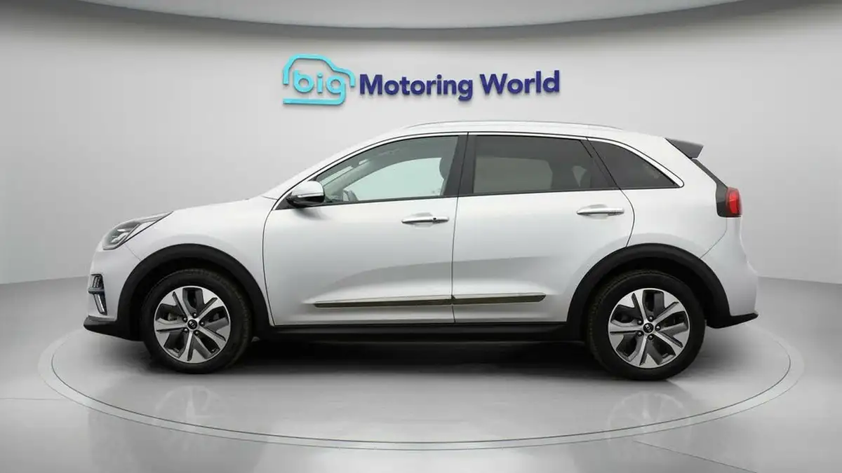 2021-kia-e-niro-ev-4-big-3