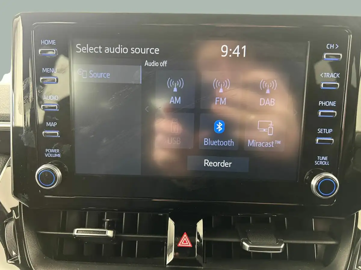 2022-suzuki-swace-18-sz5-big-13