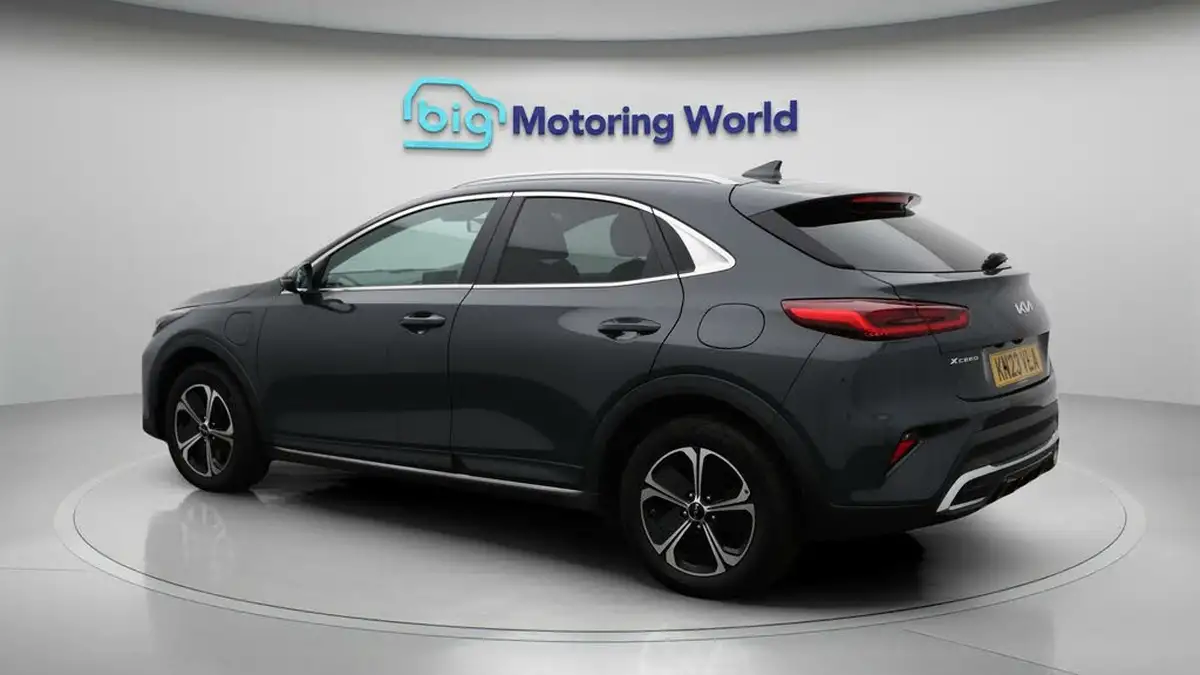 2023-kia-xceed-16-gdi-3-big-5