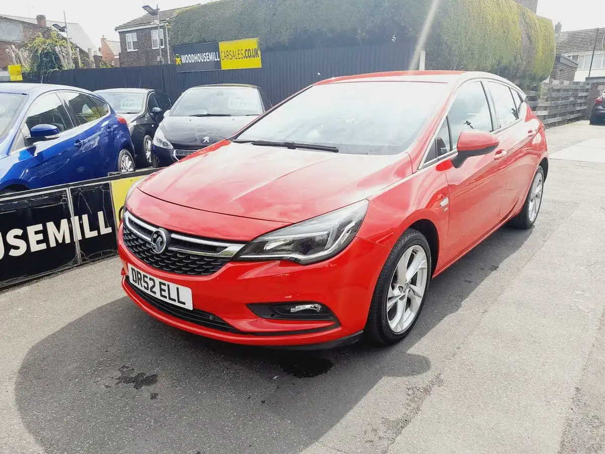 2016-vauxhall-astra-10i-turbo-sri-hatchback-big-2