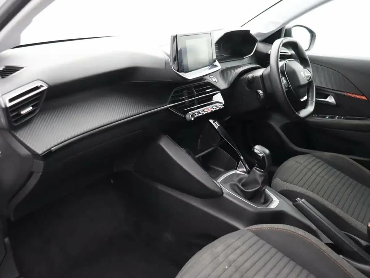 2022-peugeot-208-12-puretech-active-premium-75ps-big-7