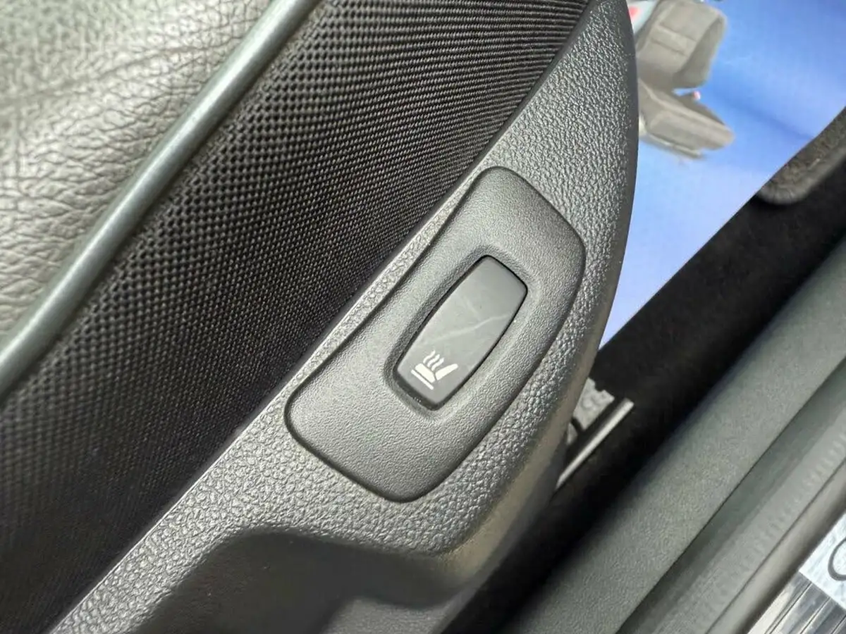 2016-renault-captur-09-signature-nav-big-26