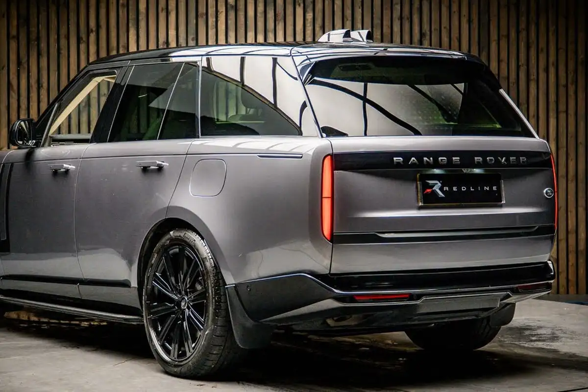 2022-land-rover-range-rover-30-p440e-se-big-19