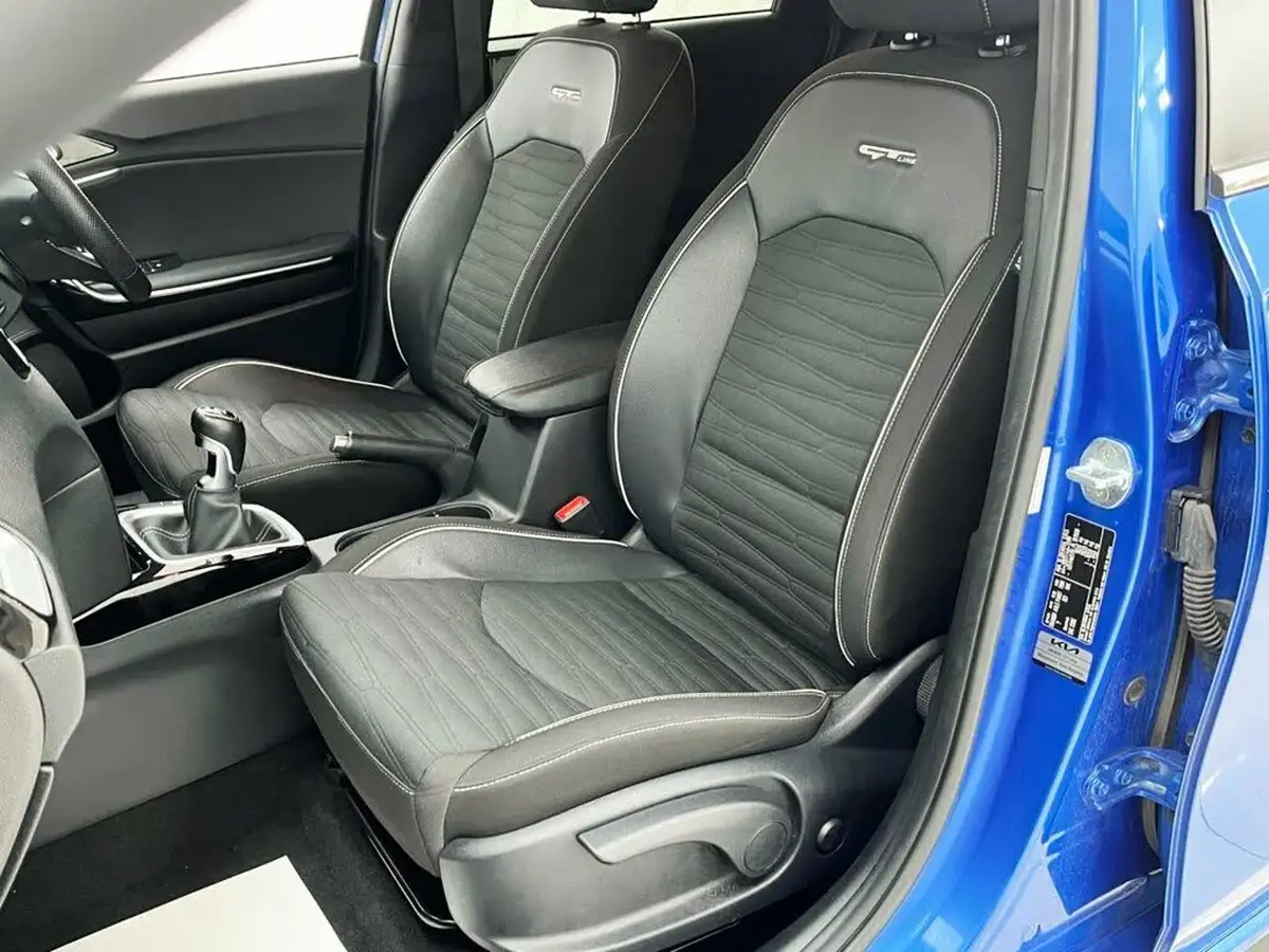 2022-kia-ceed-15-t-gdi-gt-line-big-16
