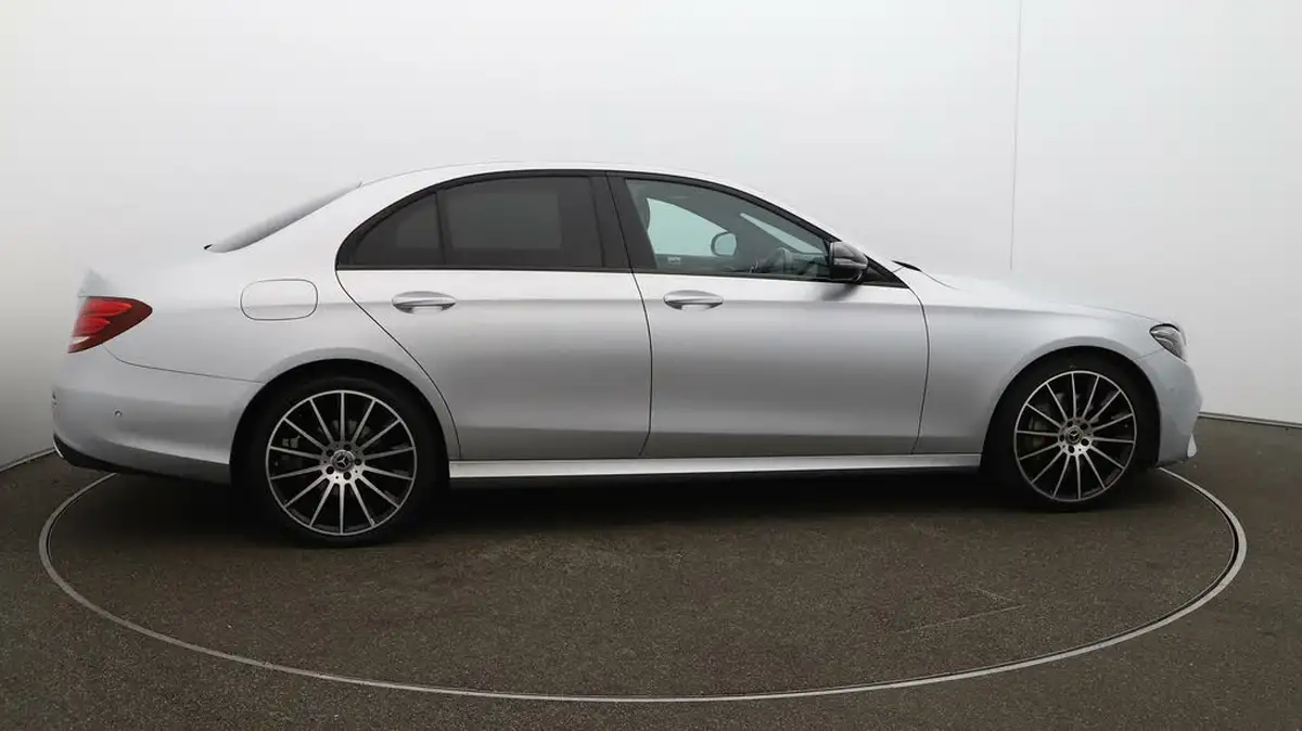 2019-mercedes-benz-e-class-20d-e220d-amg-line-night-edition-premium-saloon-4d-big-8
