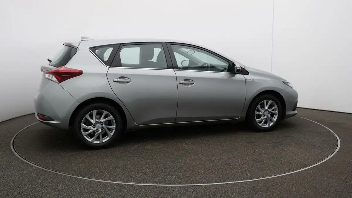 2018-toyota-auris-18-vvt-i-hsd-icon-tech-hatchback-big-42