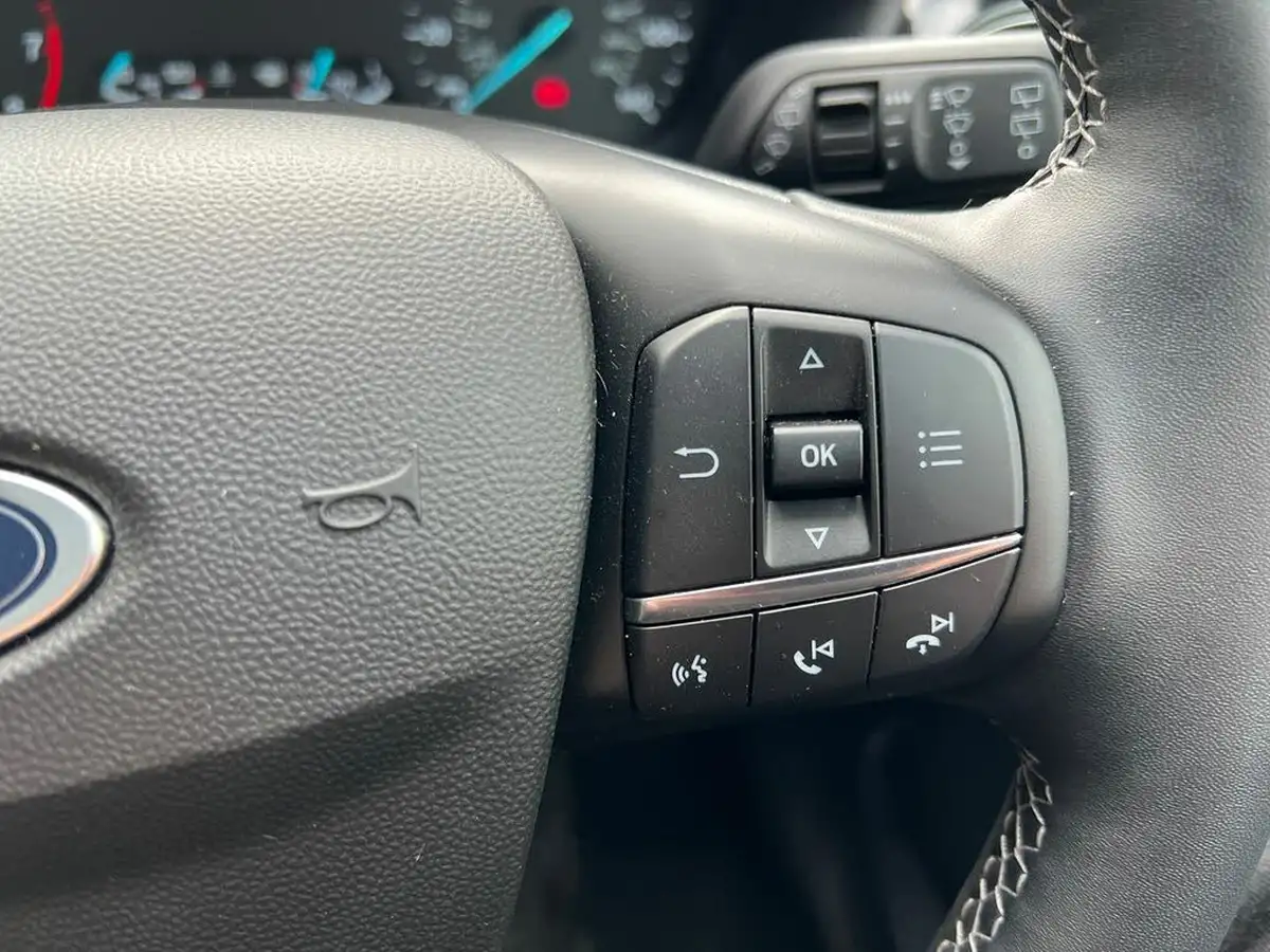 2022-ford-fiesta-10t-titanium-125ps-hybrid-mhev-powershift-big-19