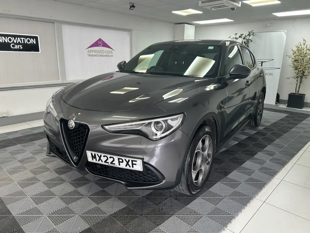 2022-alfa-romeo-stelvio-20-sprint-197bhp-big-2