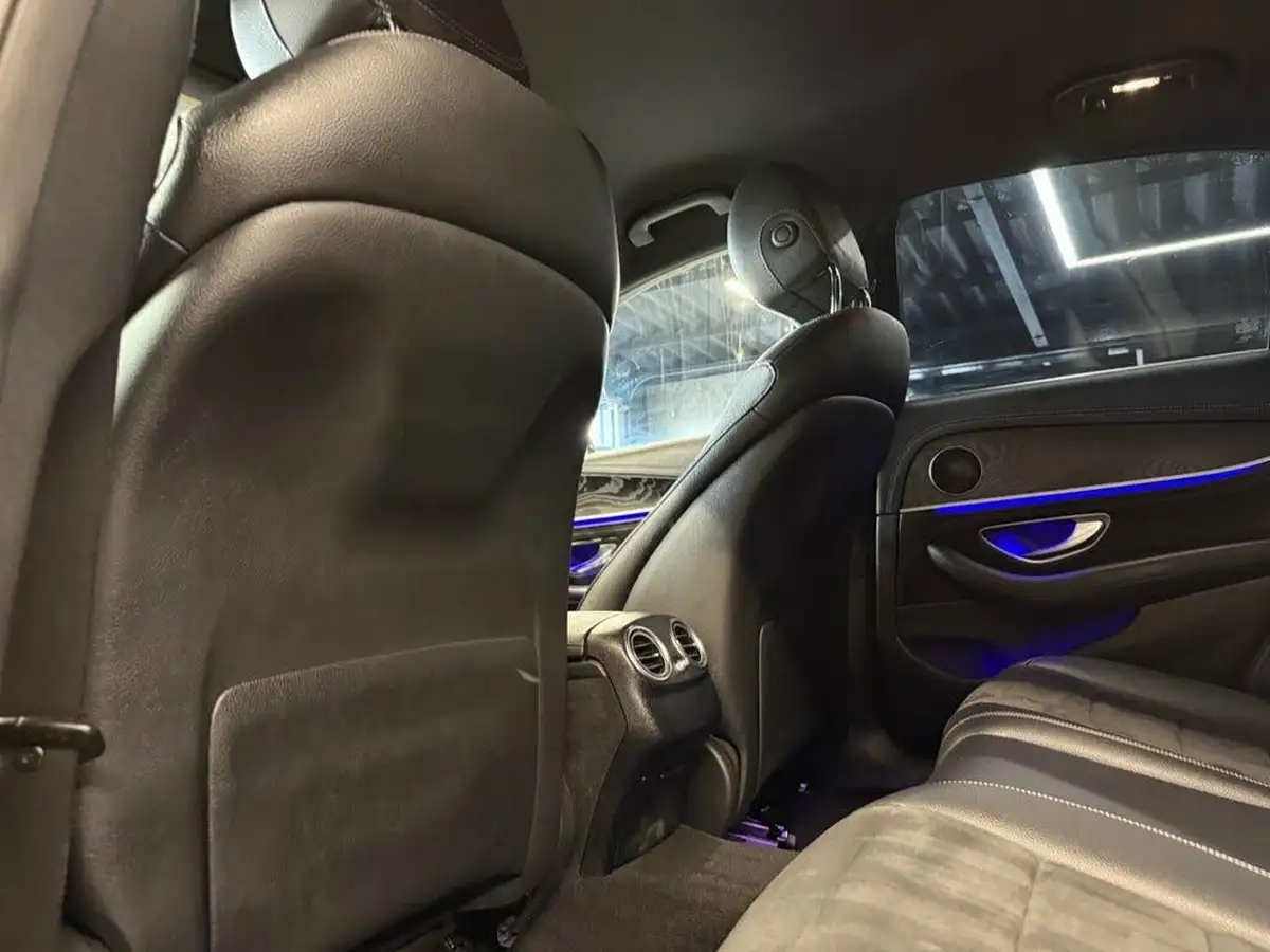 2017-mercedes-benz-e-class-30d-e350d-amg-line-ss-saloon-4d-big-26