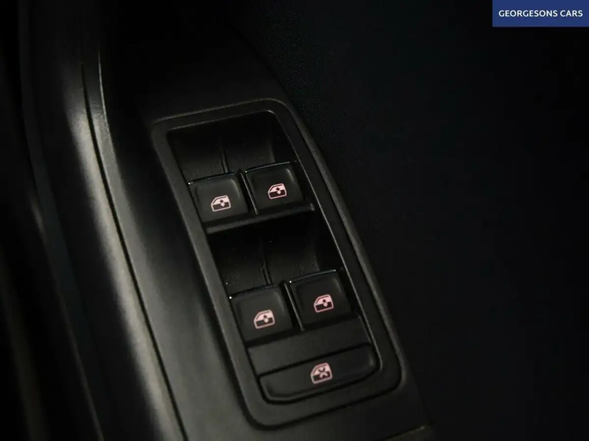 2018-seat-ateca-16tdi-se-technology-big-39