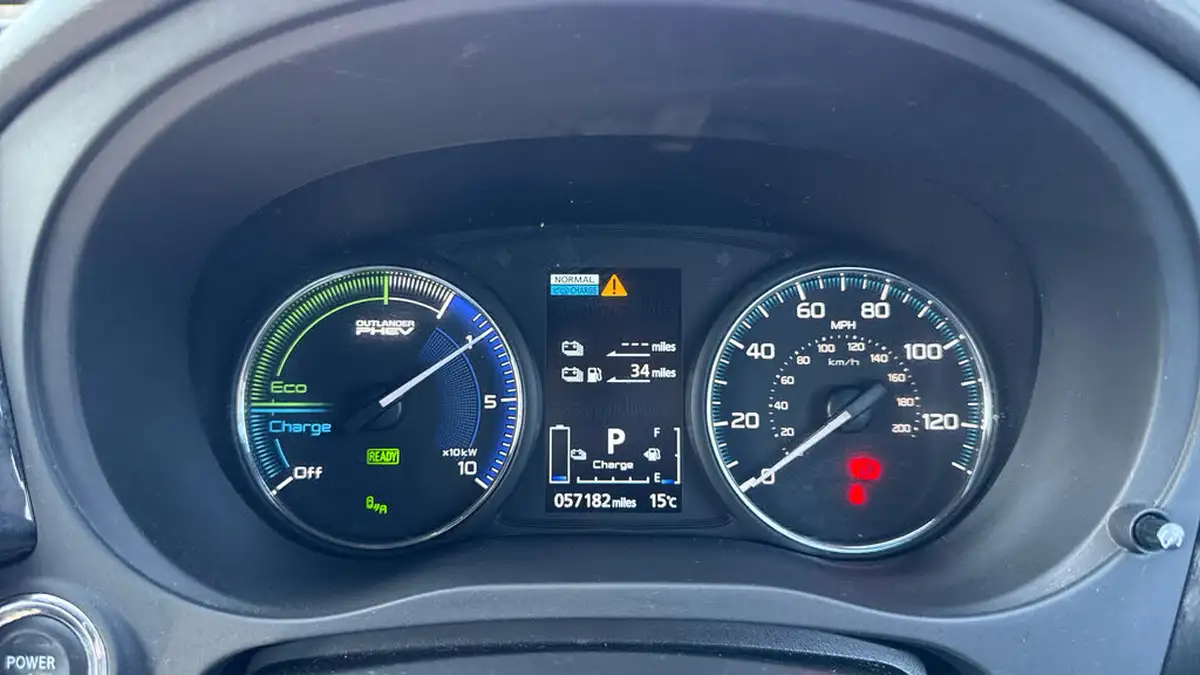2019-mitsubishi-outlander-24-4h-phev-big-12