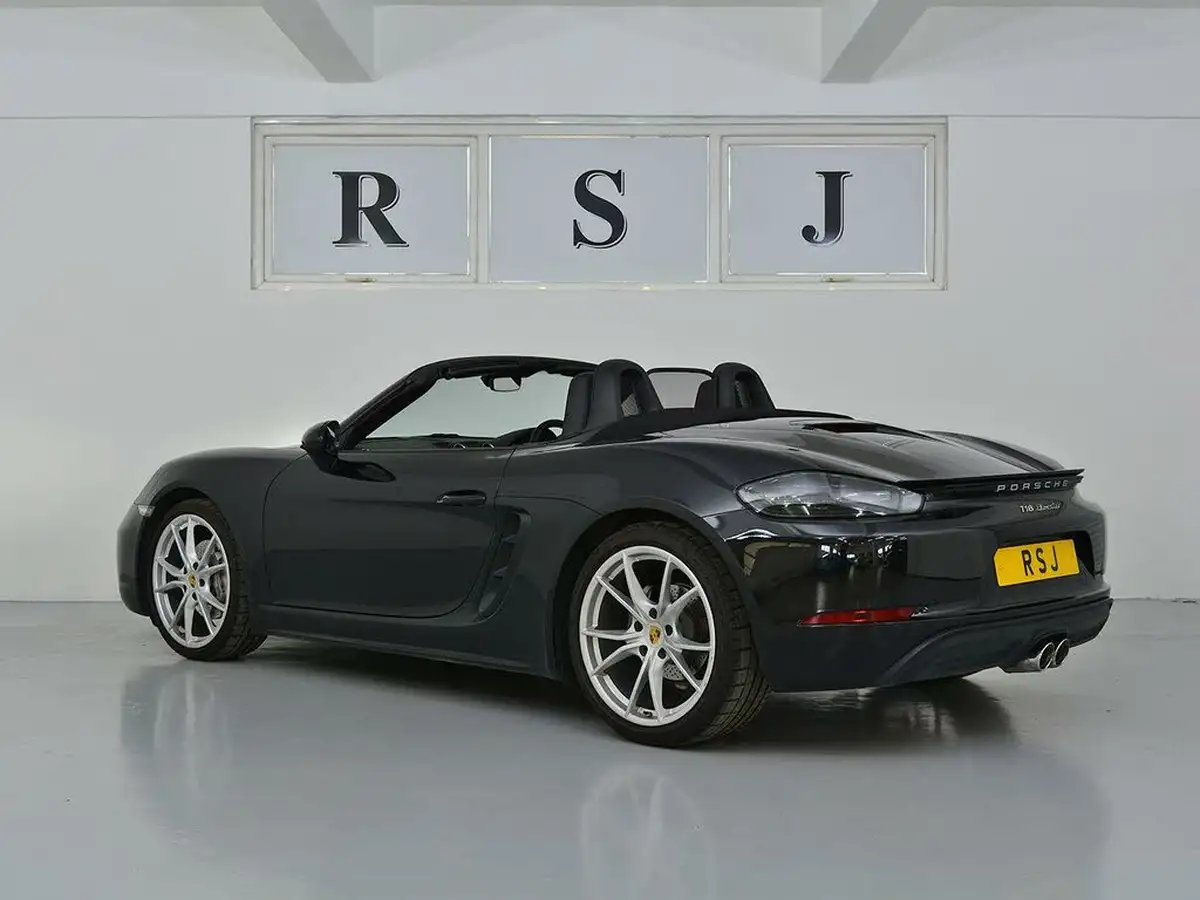 2019-porsche-boxster-718-20-boxster-pdk-big-4