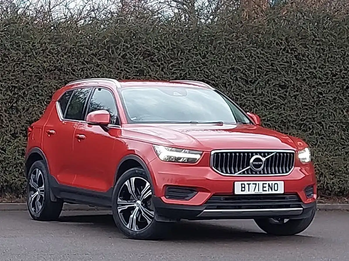 2021-volvo-xc40-15-t5-inscription-262bhp-big-0