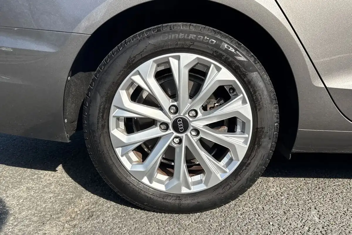 2021-audi-a4-20-30-tdi-technik-big-9