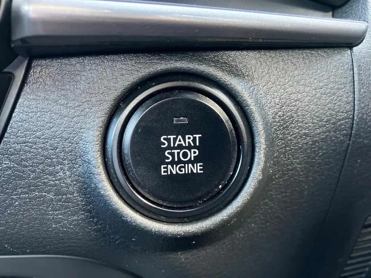 2022-mazda-mazda3-20-se-l-big-22