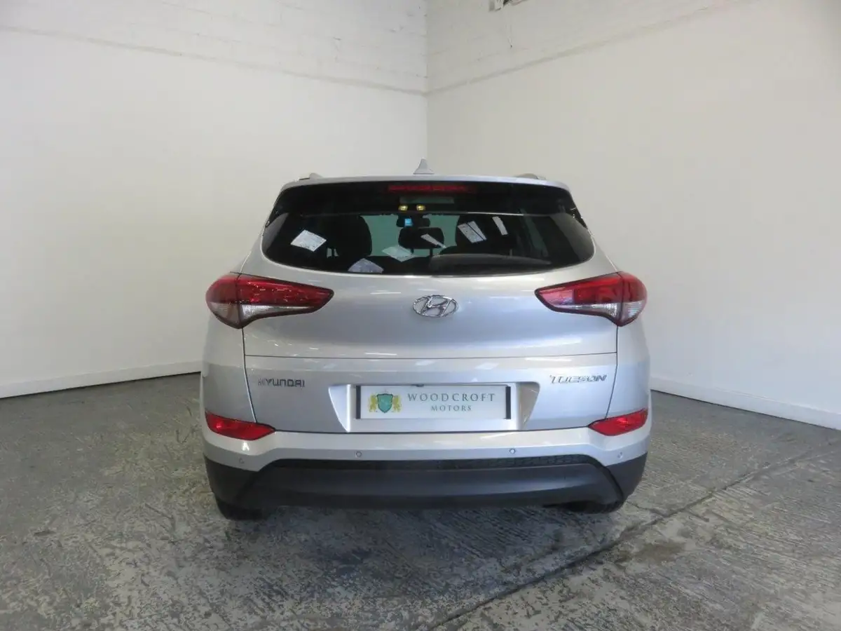 2016-hyundai-tucson-17crdi-blue-drive-premium-116ps-big-10