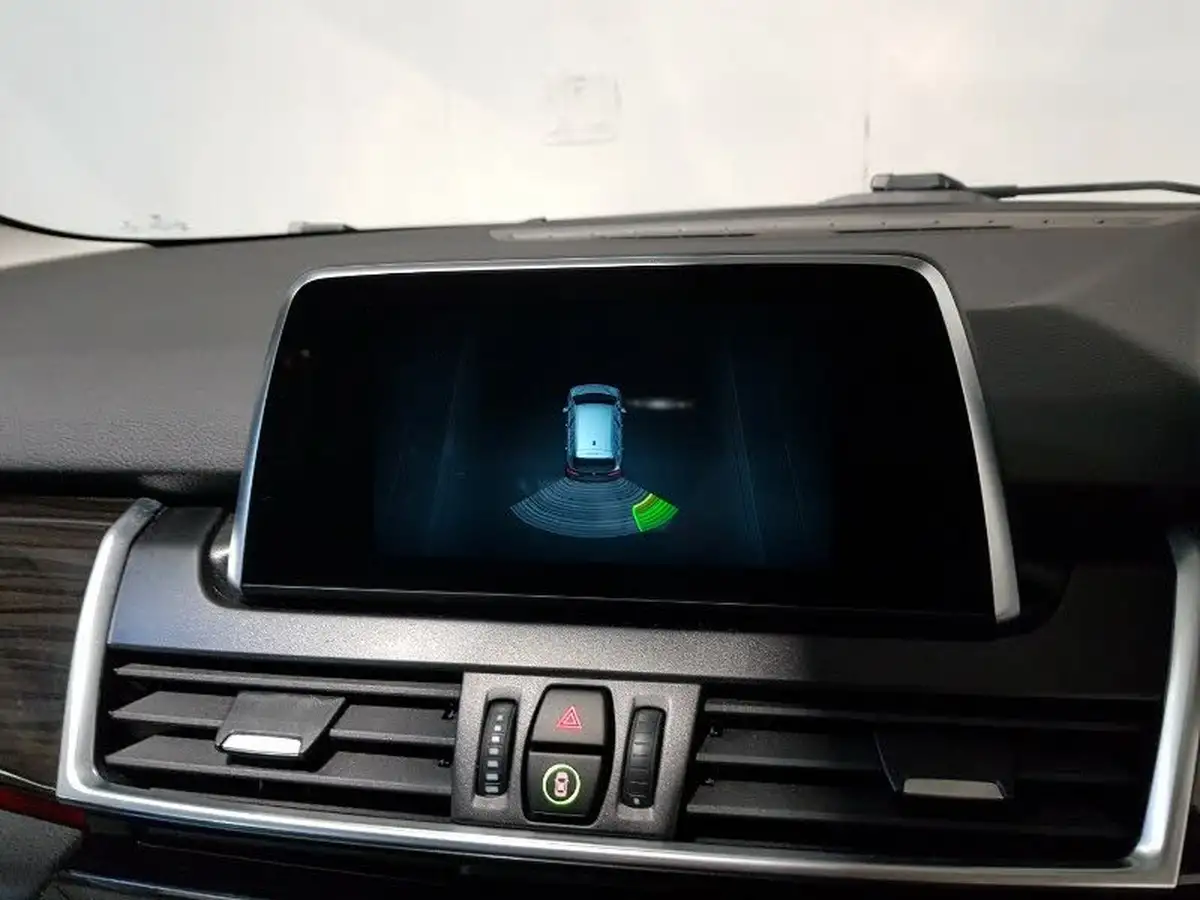 2019-bmw-2-series-15-218i-luxury-gran-dct-big-9