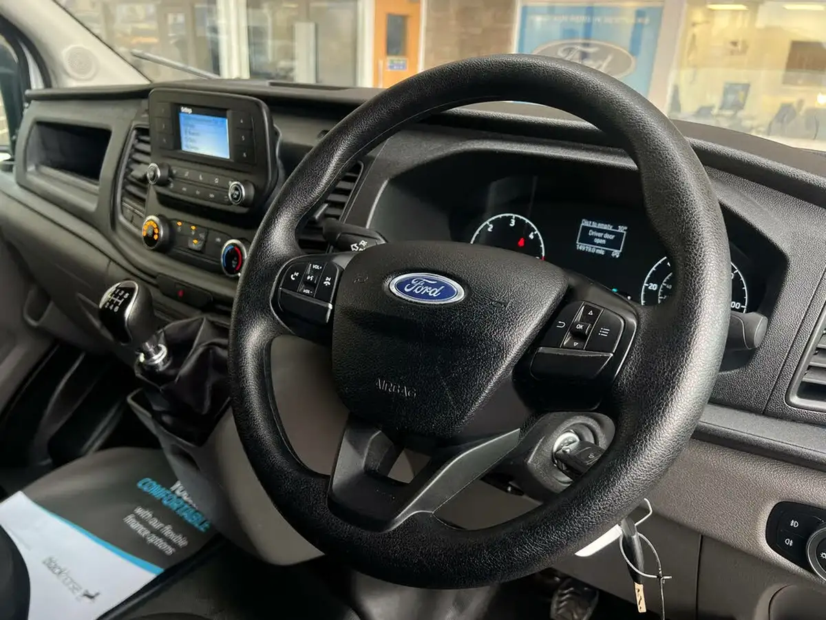 2023-ford-transit-big-4