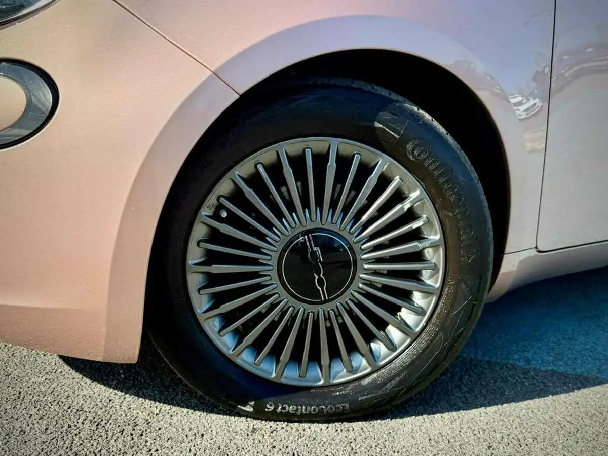 2021-fiat-500-e-icon-big-6