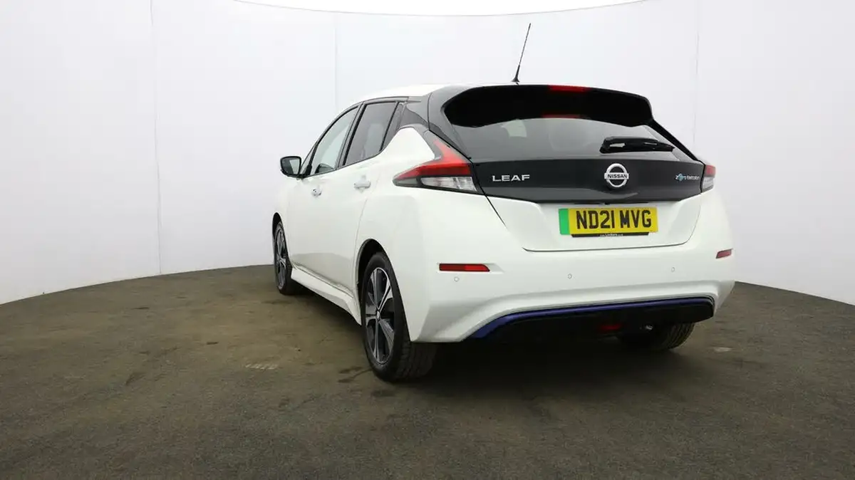 2021-nissan-leaf-e-n-connecta-big-24