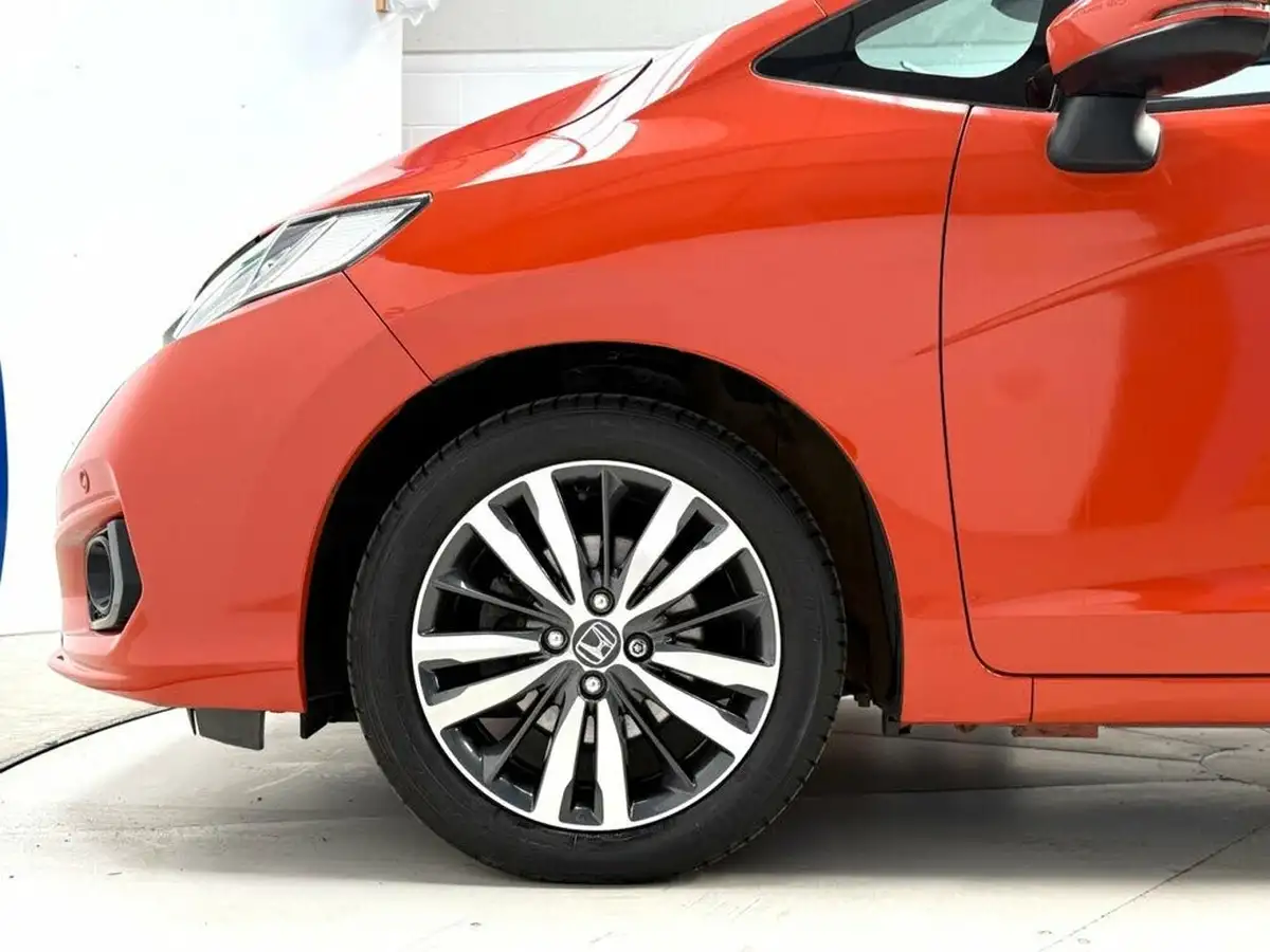 2018-honda-jazz-13-i-vtec-ex-cvt-big-10